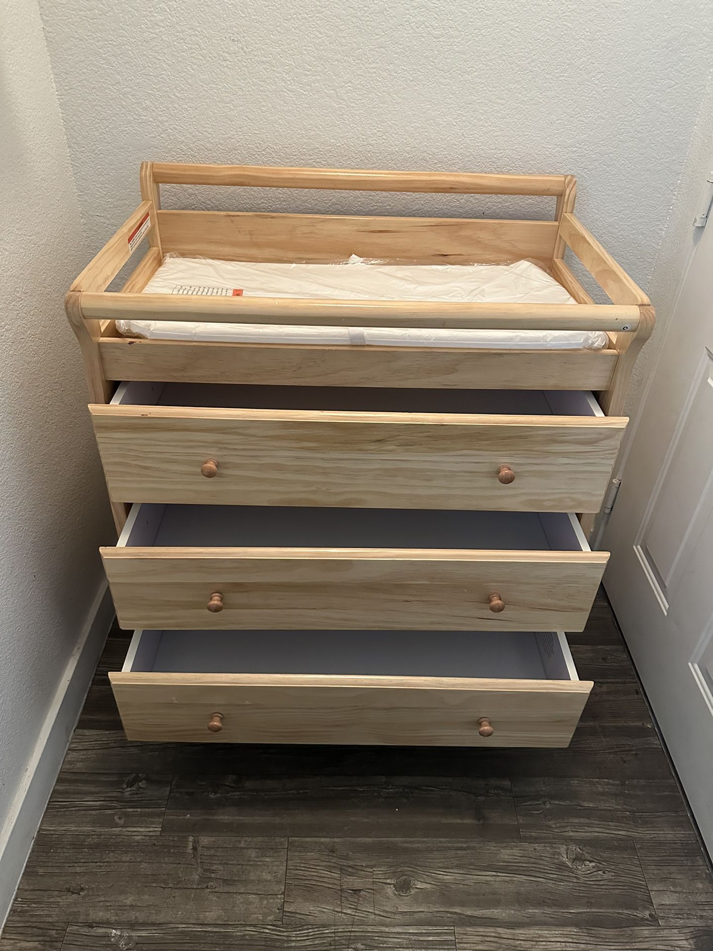 Changing Table/Dresser Combo