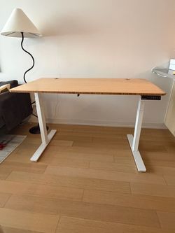 Autonomous Height Adjustable Desk