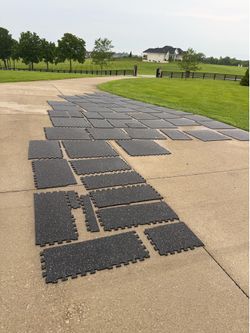 Exercise room rubber puzzle piece flooring