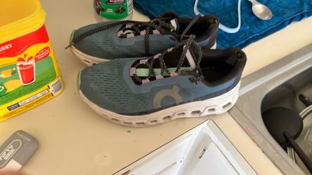 Cloudtec shoes w 9.5