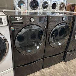 LG mega capacity washer and dryer set electric with warranty newer models