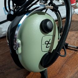 David Clark H10-13.4 Pilot Headset