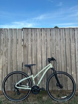 REI Co-op Cycles CTY 2.1 Step-Through Hybrid Bike β XS size frame Lightweight Bicycle