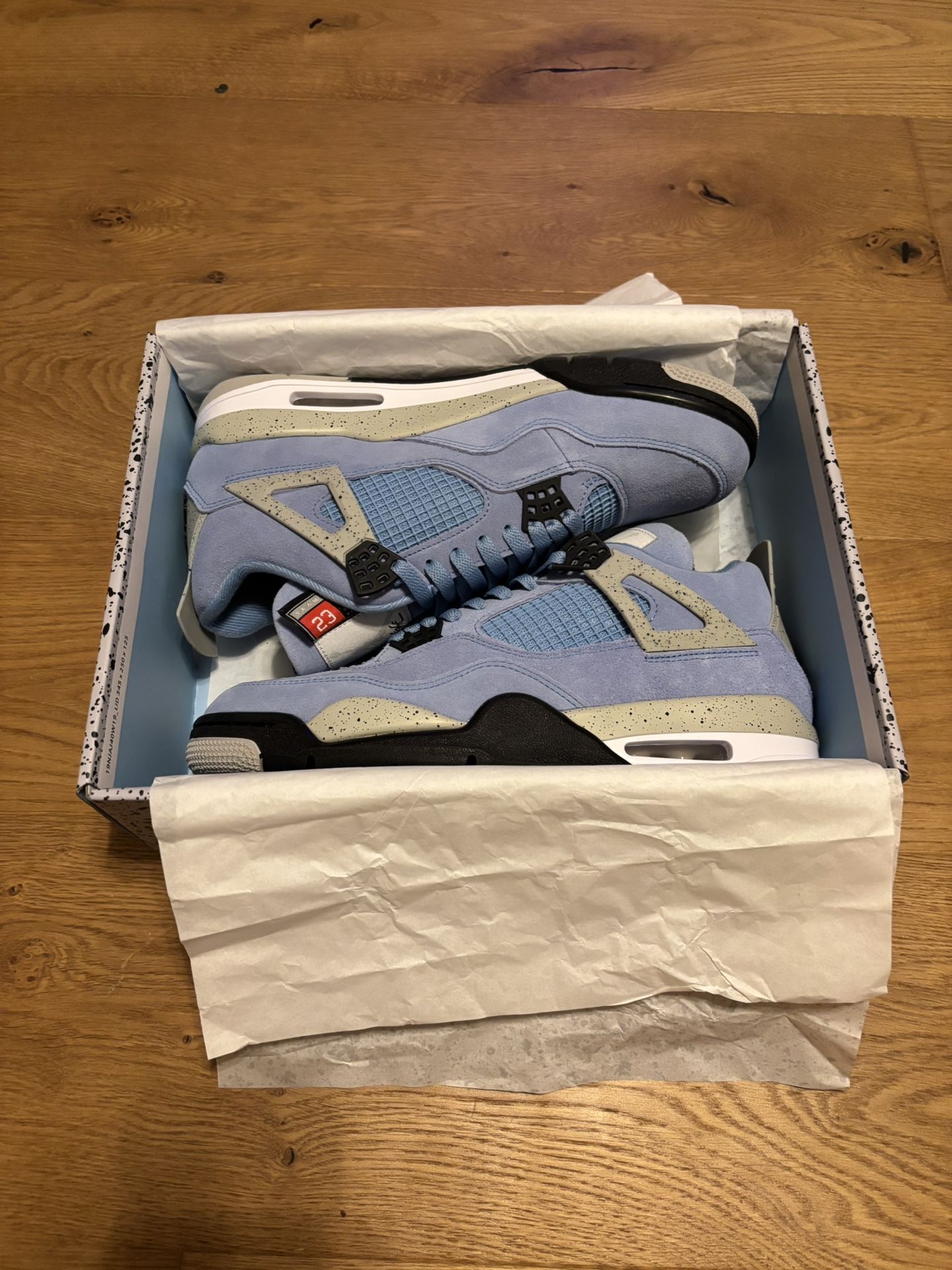Jordan 4 University Blue - Men’s 10.5