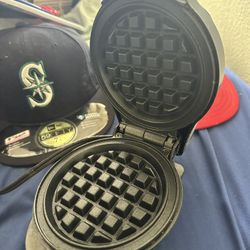 Waffle Maker 