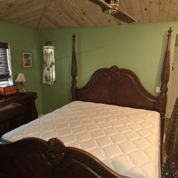 Bedroom King And Matress Awsome