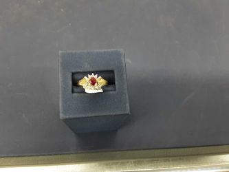 Women's Ring - Yellow Gold 10k (.417) 1.9 grams Size 7.5