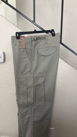 Mens Levi’s XX Cargo Baggy pants, 34 x 30 New.