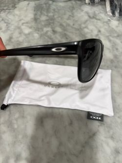 Oakley sliver