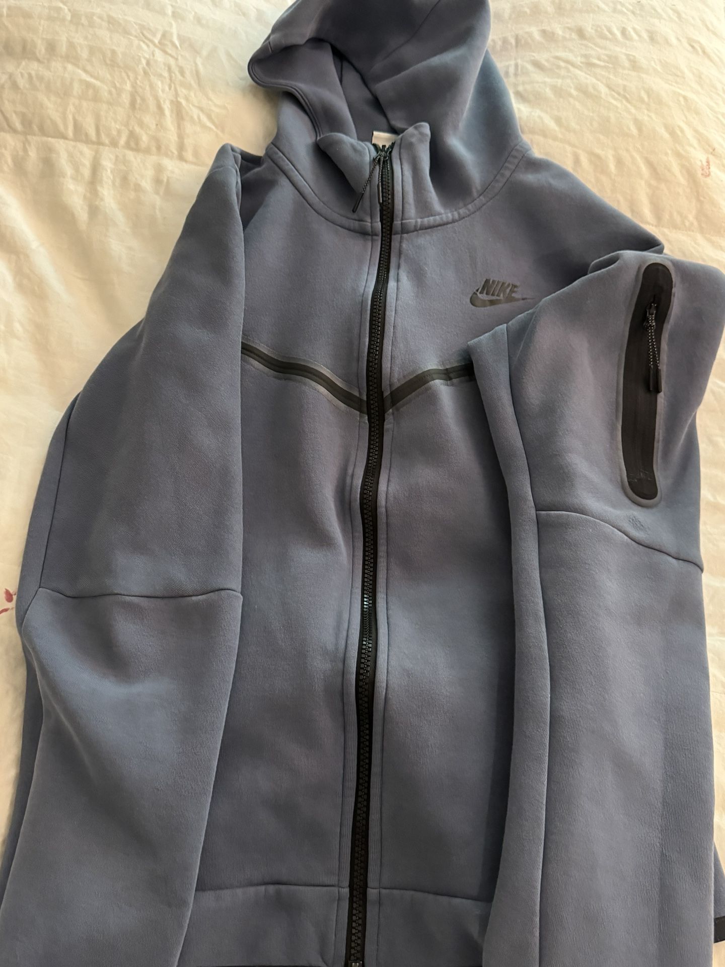 Nike sportswear Tech Small