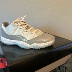 Jordan Cement Grey 11s