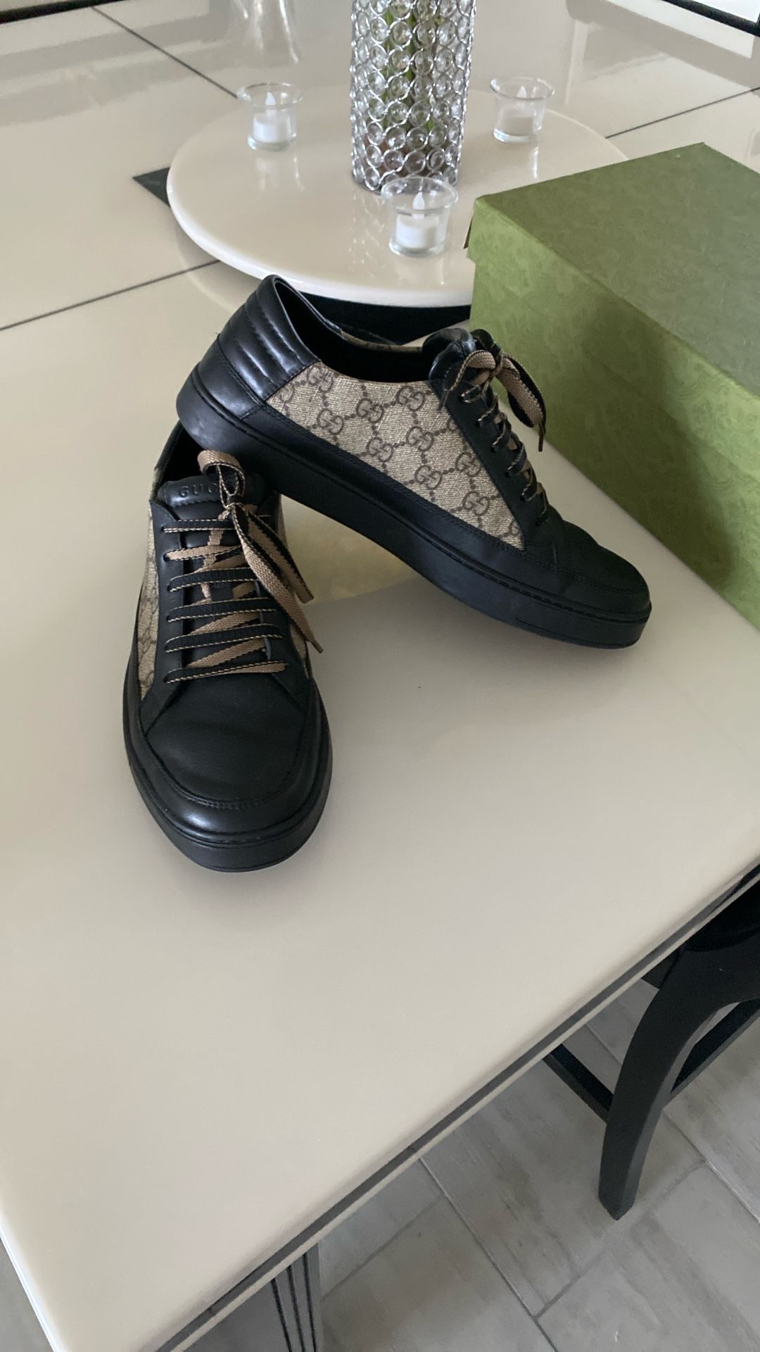 Men’s Gucci trainers. Gucci size 9.5.