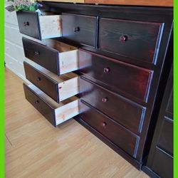 9 drawers dresser/ Nine drawers dresser