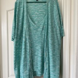Torrid Size 4 Cardigan And Tank Top Set