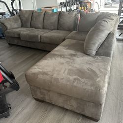 Sectional Sofa