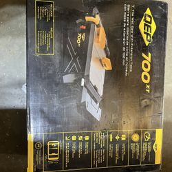 QEP 700 Tile Saw
