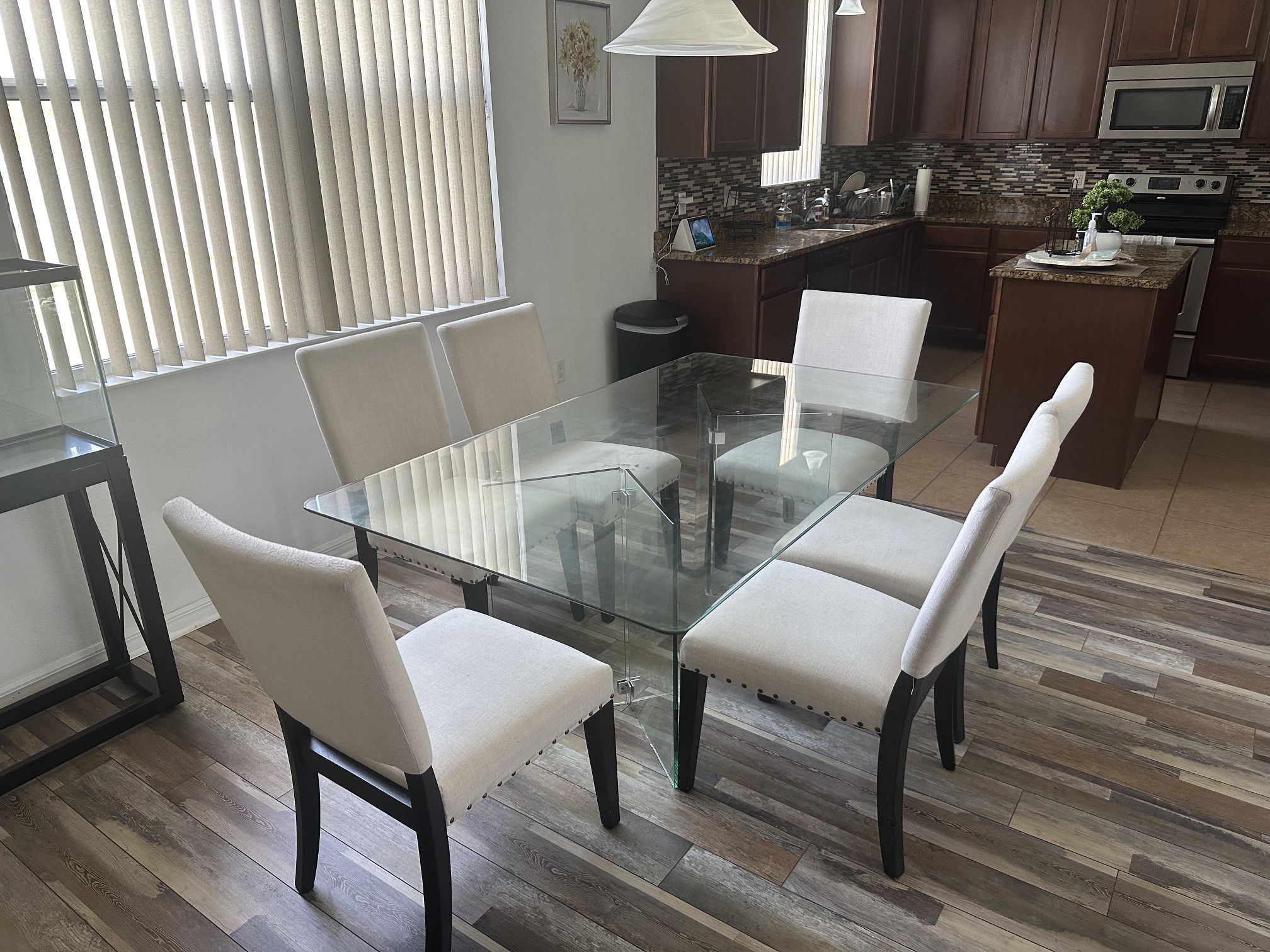 Glass Dining Room Table With Chairs