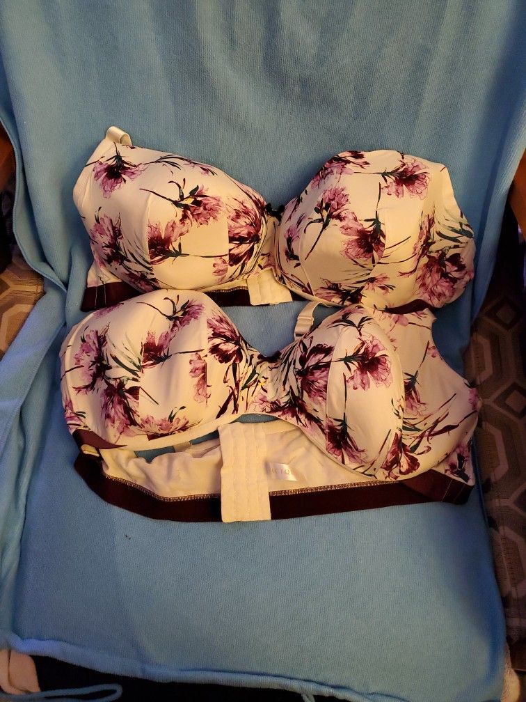 Lane Bryant Cacique Wireless Bra Size 50 D