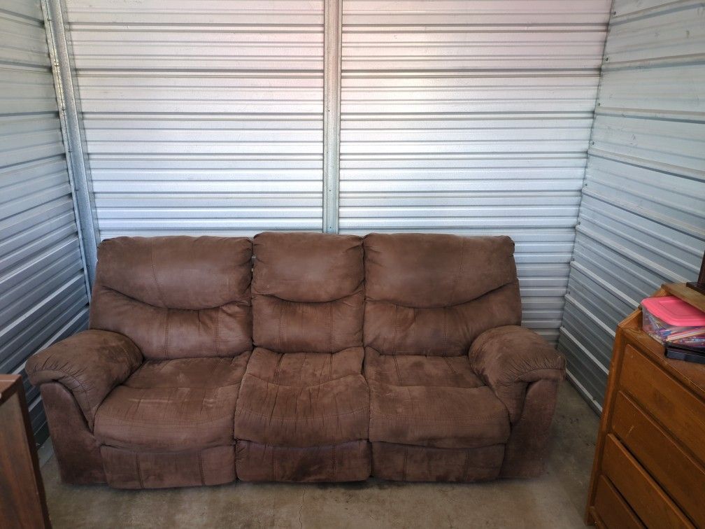 Used Reclining Couch 