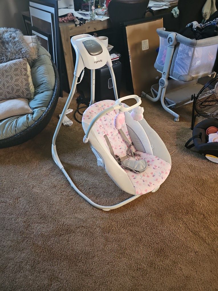 Ingenuity SimpleComfort Multi-Direction Compact Baby Swing with Vibrations
