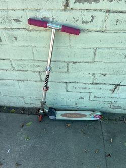 Kids Foldable Razor Scooter