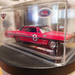 Action Racing 1962 Pontiac Gillman Catalina #8 Joe Weatherly