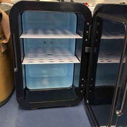 mini fridge 