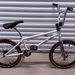 GT Performer BMX Bike. See Description. 400.00 Holidays Special Till New Year’s Day.