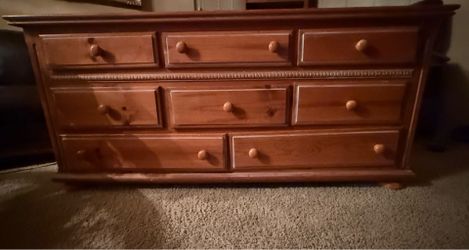 8 drawer dresser