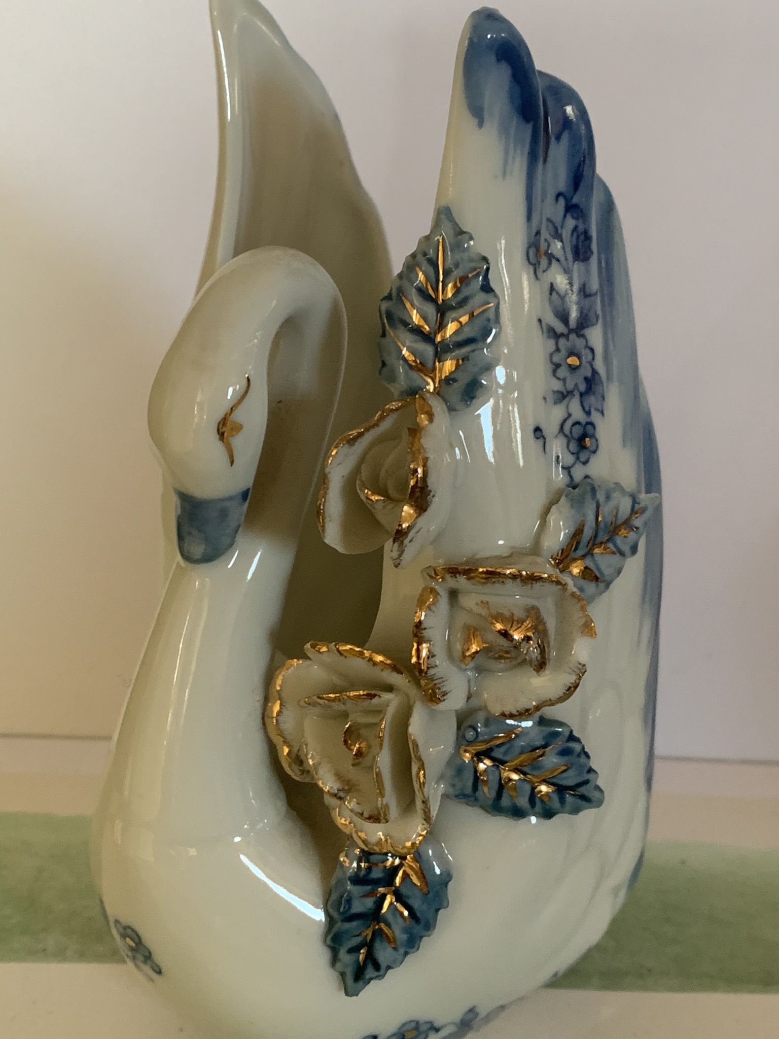 Vintage Enesco Porcelain Swan