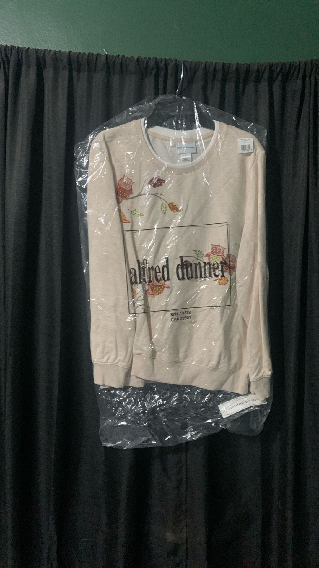 Adorable Alfred Dunner, fall sweatshirt, size XL, ladies