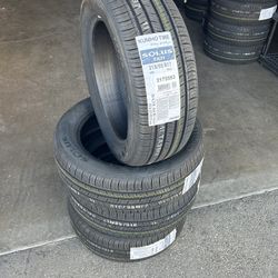Brand New Tires.  215. 55. 17.  Kumho   Solus