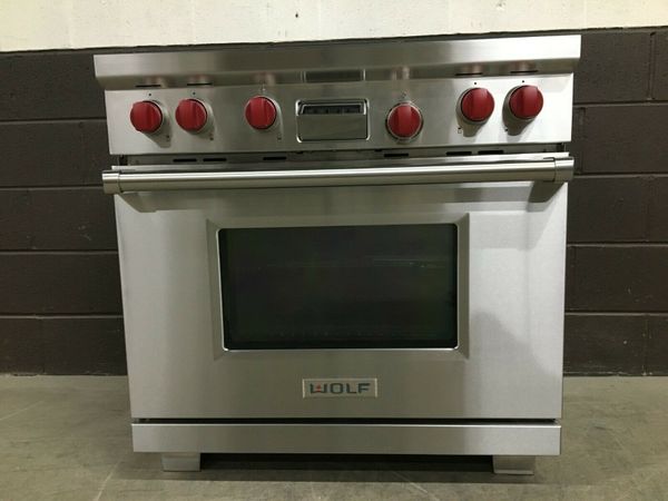 Wolf DF364G - Professional Dual Fuel 36" Range Stove 4 Burners + Griddle for Sale in New York, NY - OfferUp