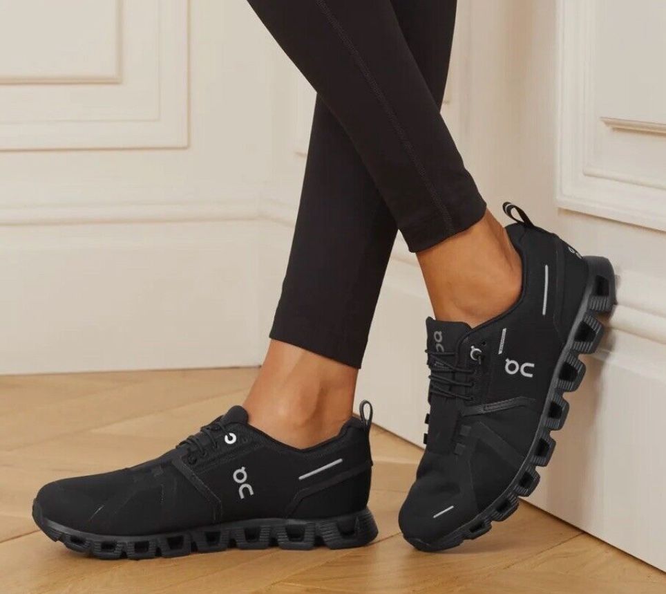 ON Running Women’s ‘Cloud 5 Waterproof’ Sneakers