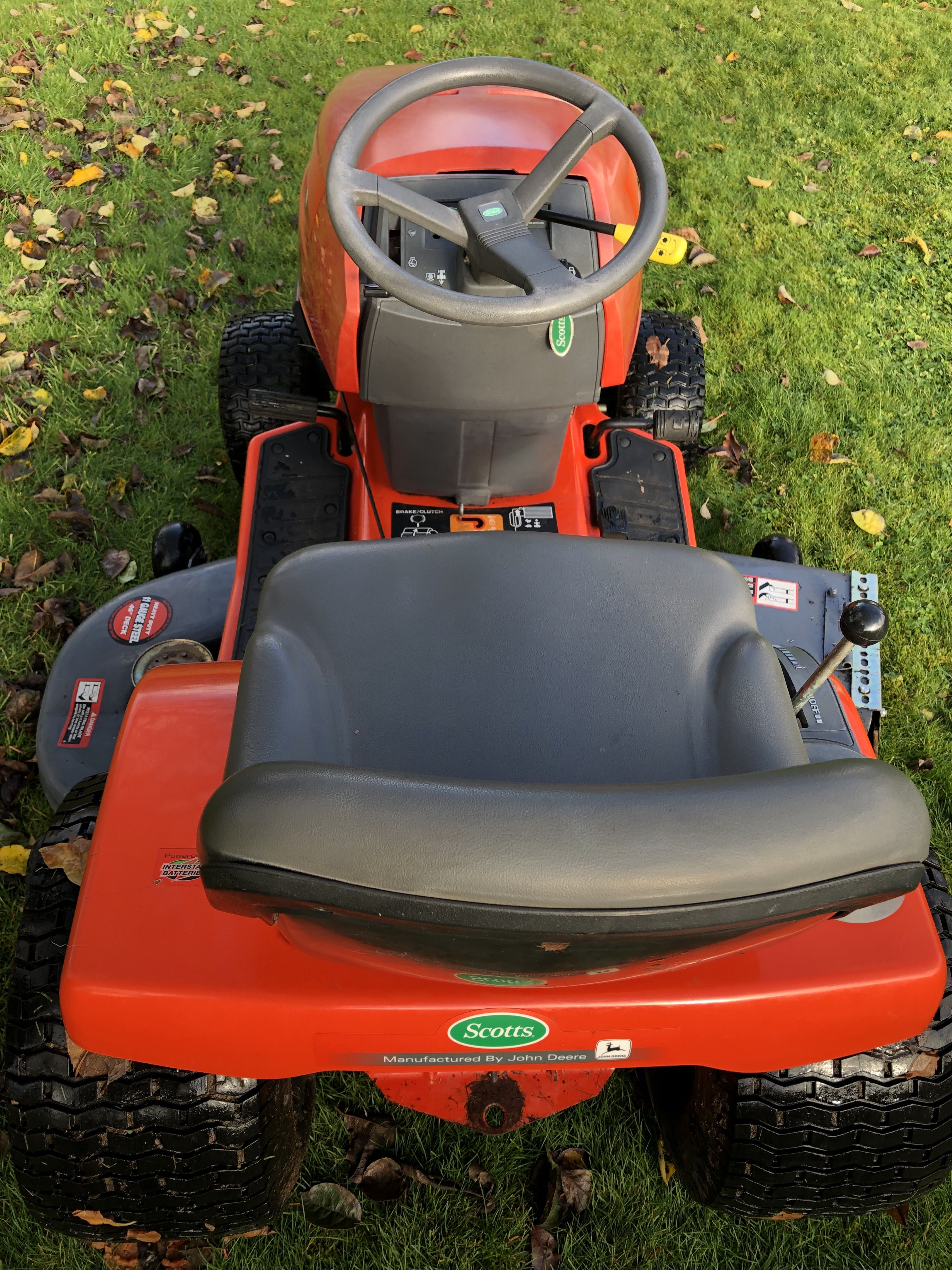 John Deere/Scotts automatic riding lawn mower Delivery available! for Sale in Everett, WA
