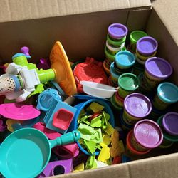 PlayDoh Set with Accessories 