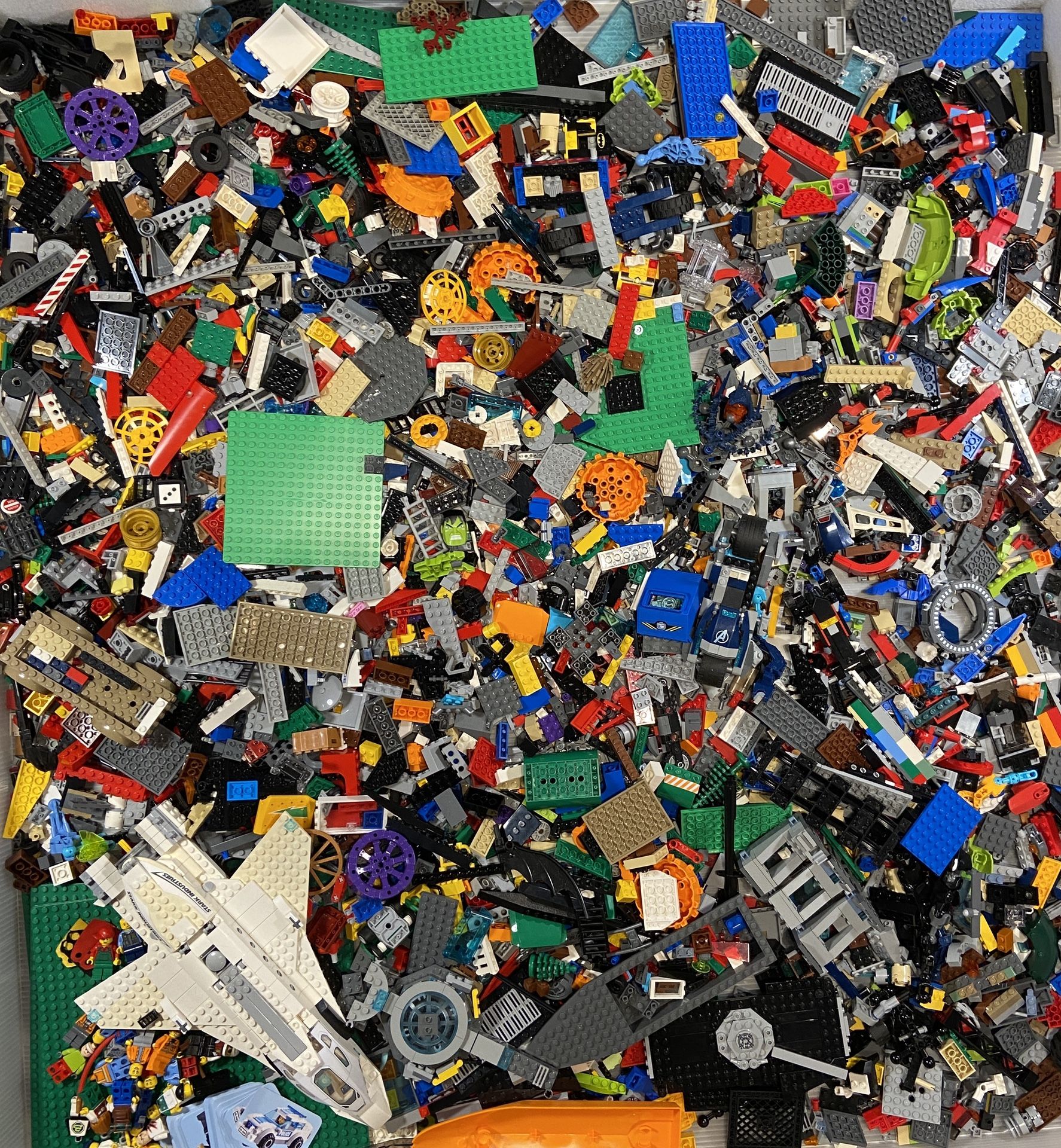 LEGO 16lb BULK PARTS LOT / MINIFIGURES Star Wars Marvel City Technic