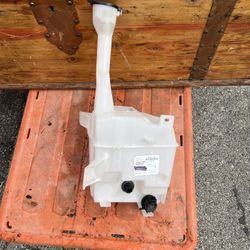 2007-2011 Toyota Camry Windshield Washer Fluid Reservoir Bottle New 