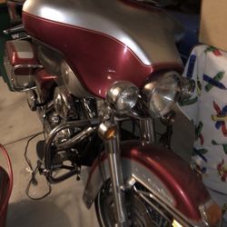 2004 Harley Davidson FLHTCUI Shrine