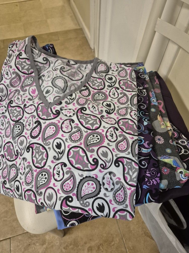 10 SCRUB TOPS - WOMANS ( XL , 1XL )