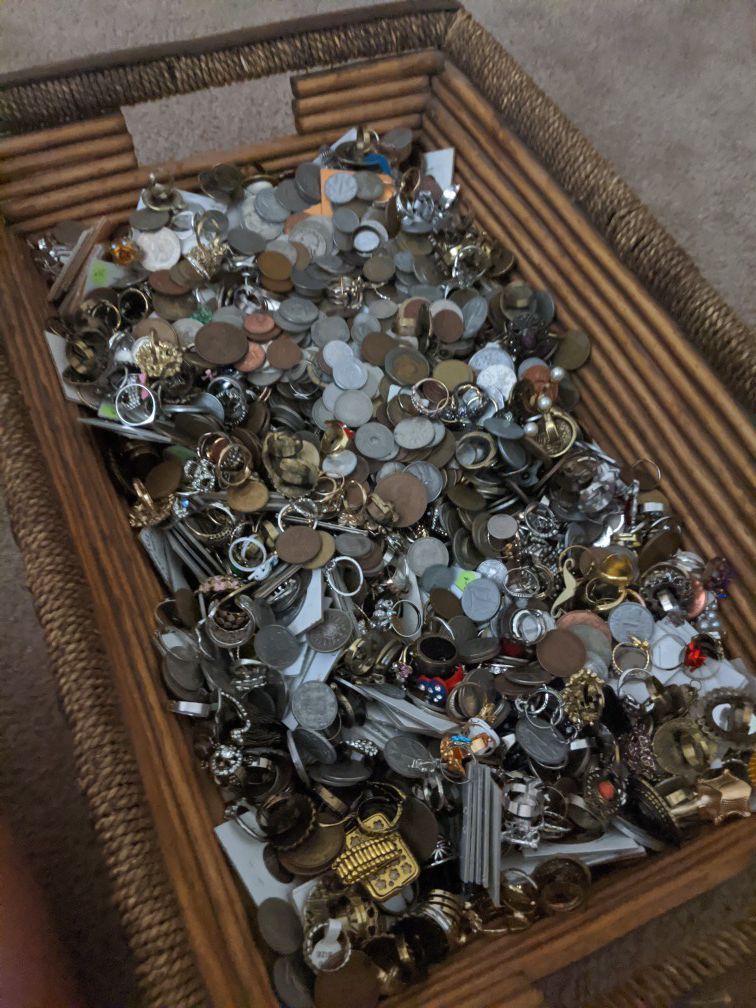 27 pounds of coins and rings