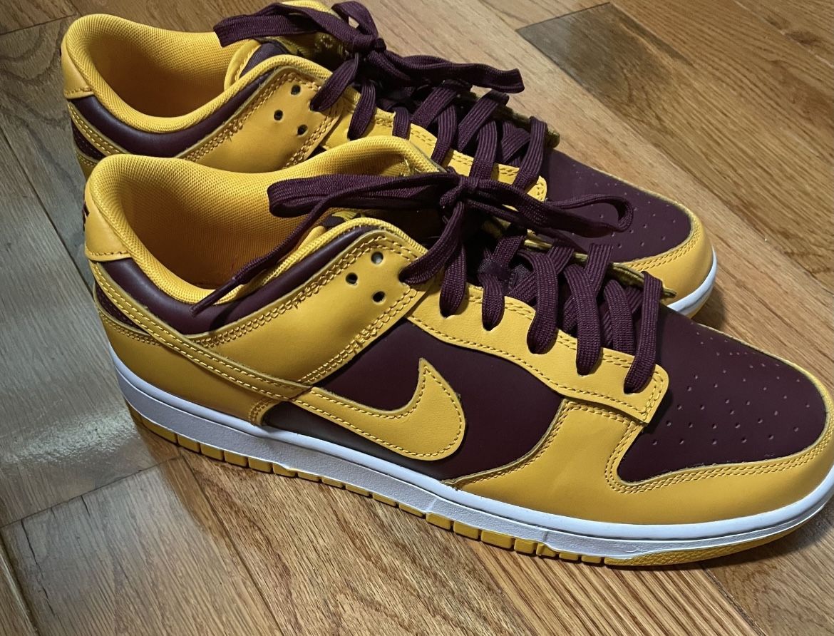 Nike ASU Dunks