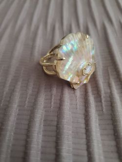 BEAUTIFUL,Kendra scott cocktail shell ring