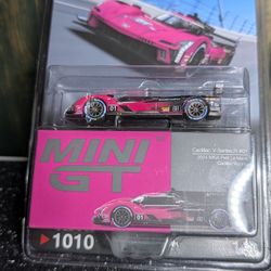 MINI GT 2024 IMSA Petit Le Mans Cadillac Racing 
