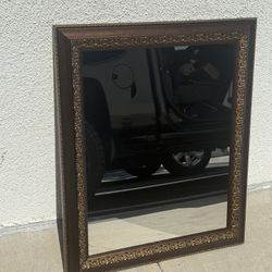Nice Antique Decor Framed Mirror Decor 21x25 1/2