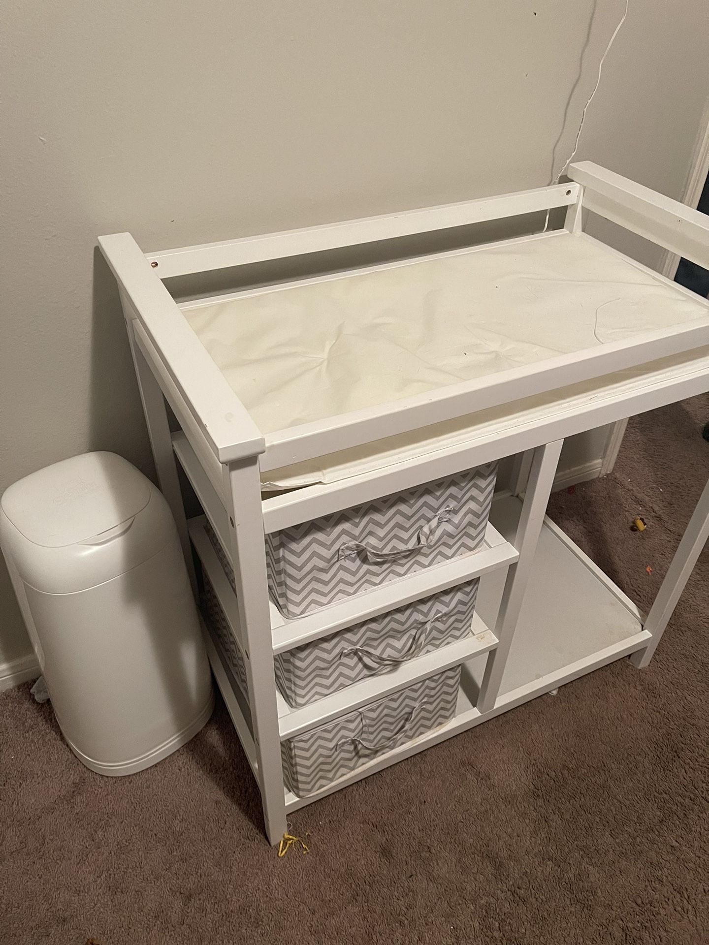 Changing Table And Diaper Genie 