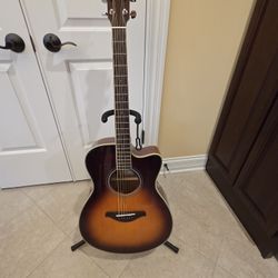 Yamaha FSC-TA w/Case TransAcoustic Guitar - Reverb/Chorus (No Amp Needed!)w/Gator case included.