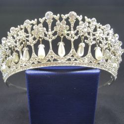 Tiara 
