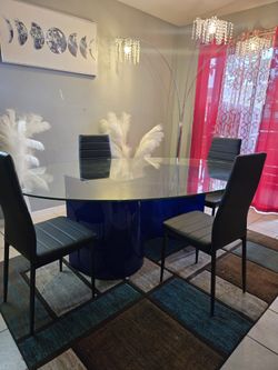 Beautifull Dining ROOMS 6 Chairs Perfect Condition