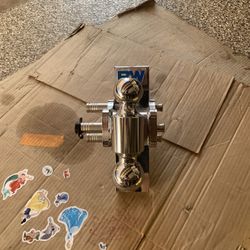 B W Tow & Stow Receiver Hitch chrome